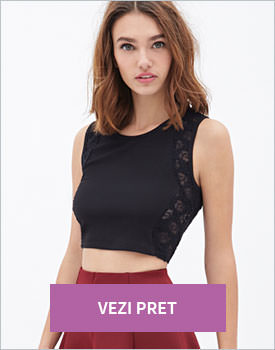 Forever21 Matelass lace crop top