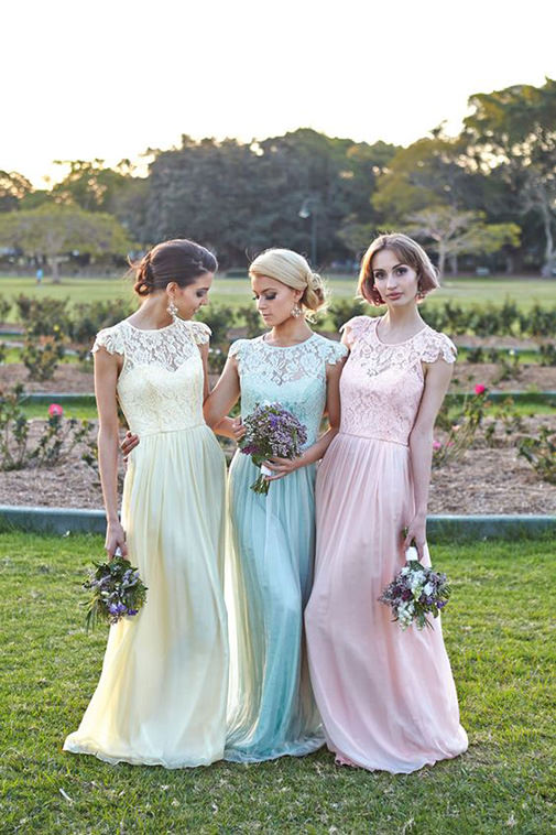 7mismatched-bridesmaids-dresses-in-the-same-style