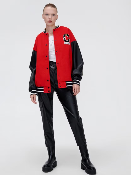 jachetă negru cu roșu Cropp
